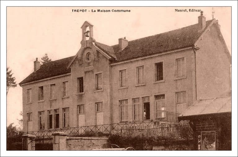 Carte postale des écoles de Trépot